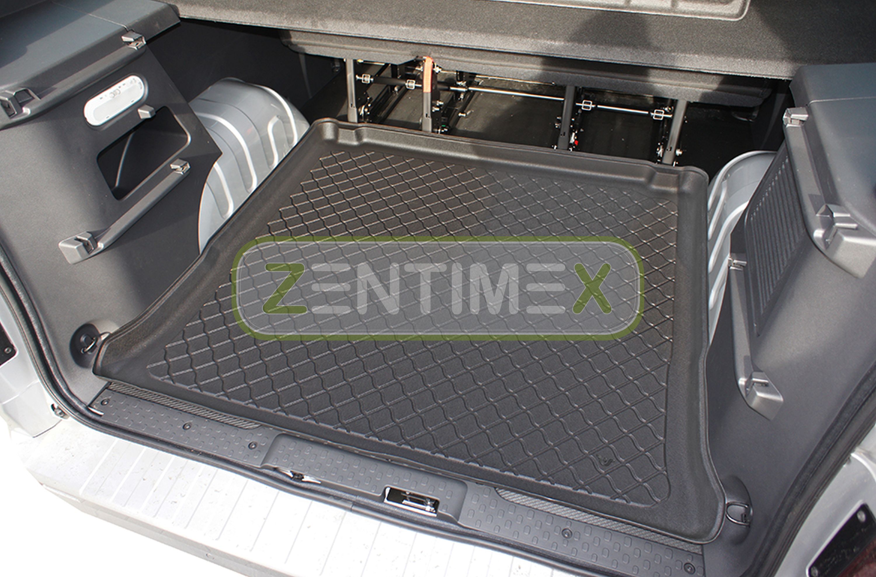 Langversion Kleinbus Kombi 2016 hinter de Kofferraumwanne für Fiat Talento SX